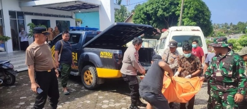  Akhirnya Remaja 15 Tahun yang Terseret Ombak Pelabuhan Merpas Ditemukan Tim Gabungan Basarnas