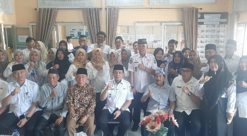 PPPK dan CPNS  Kecamatan Singaran Pati Gelar Jamuan