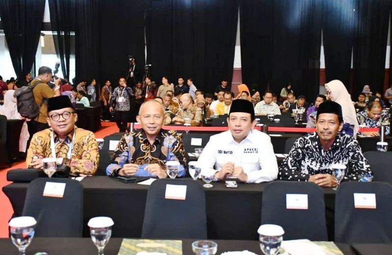 Walikota    Bengkulu Hadiri Pemilihan Ketua Apeksi di Surabaya