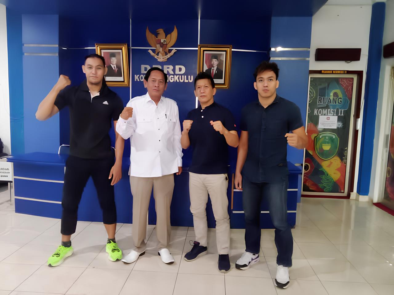 Nuzuludin Mengajak Masyarakat Bengkulu Mendukung Deni Daffa Melawan Petarung Cina