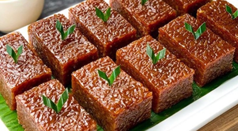  Ini Cara Mudah Membuat Wajik Gula Merah yang Legit