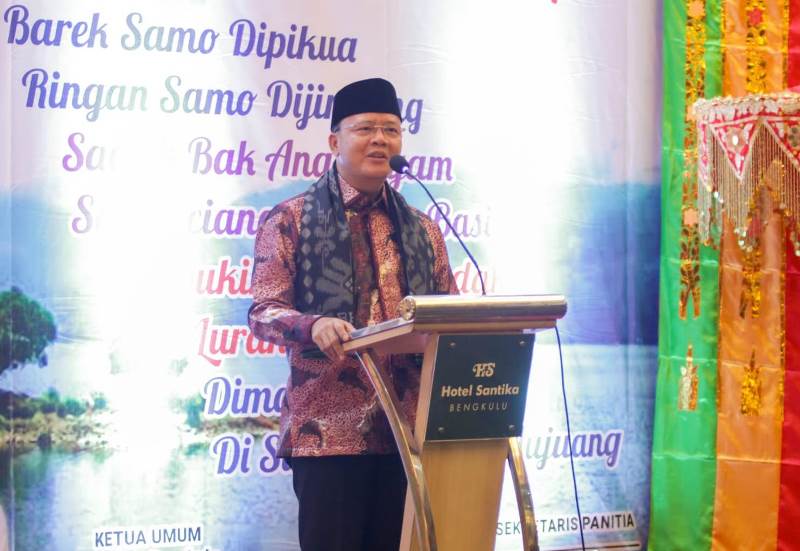 Gubernur Rohidin: Orang Minang Itu Penggerak Ekonomi Daerah