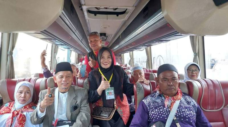Kloter Pertama, Pemkot Bengkulu Antar 156 JCH Kota Bengkulu Memasuki Asrama Haji