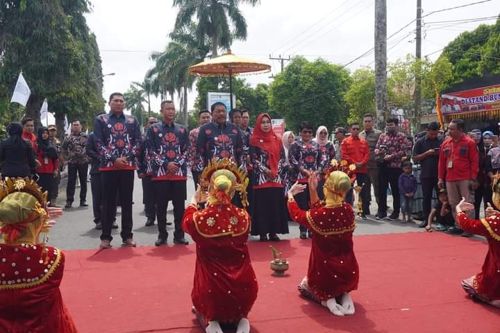 Masyarakat Bengkulu Utara  Berduyun-duyun Saksikan Pekan Raya 