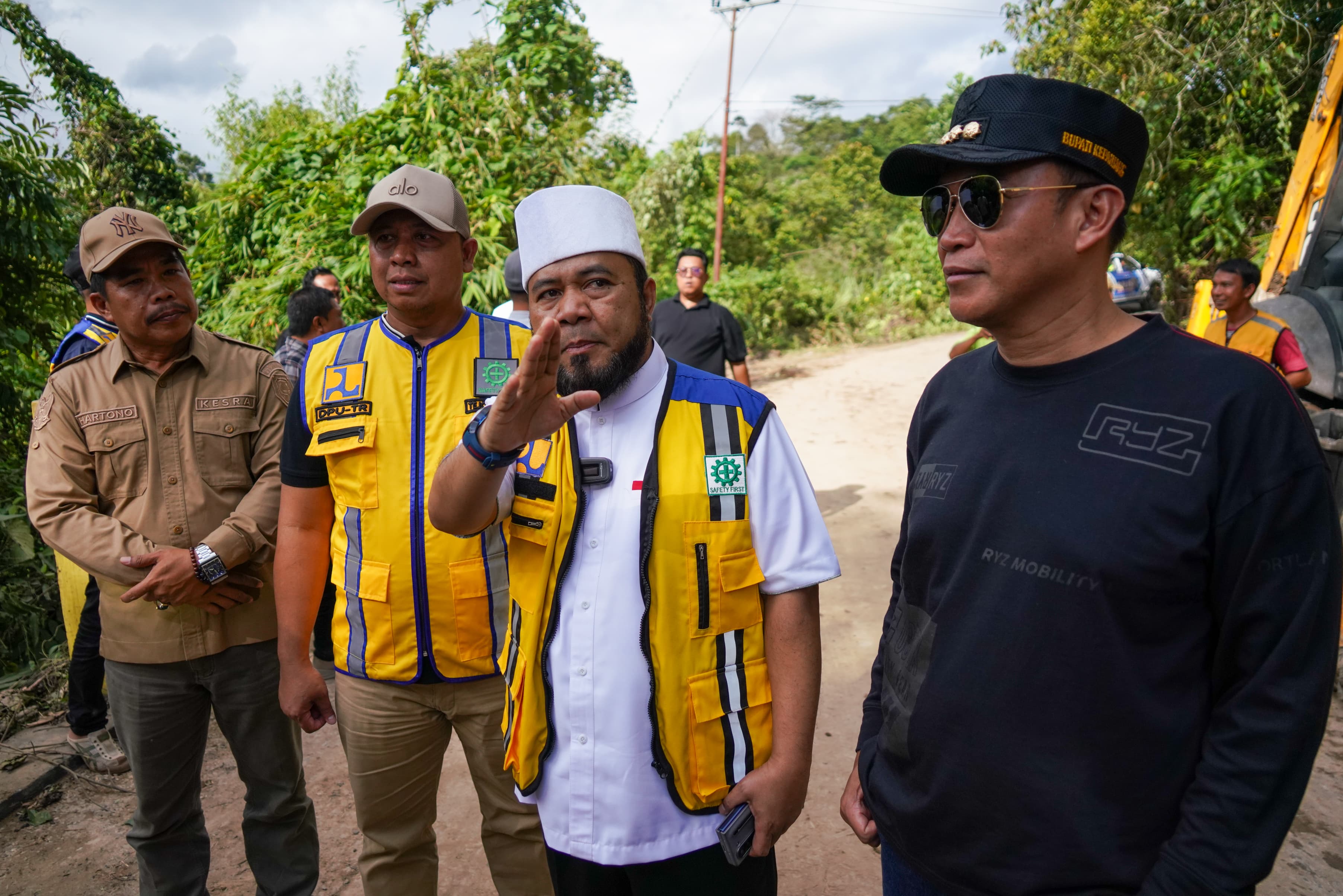 Bencana Longsor di Desa Lubuk Saung: Gubernur Bengkulu Turun Langsung, Janjikan Penanganan Cepat 