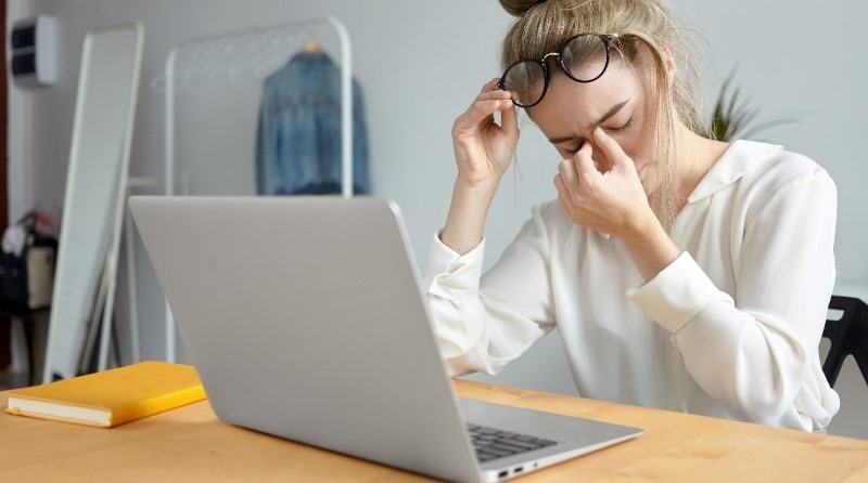 Ini Cara Mencegah Mata Minus dan Lelah 