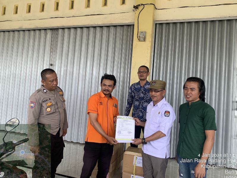  Diamankan Polisi, KPU Bengkulu Selatan Terima Logistik Alat Bantu Coblos Tuna Netra 