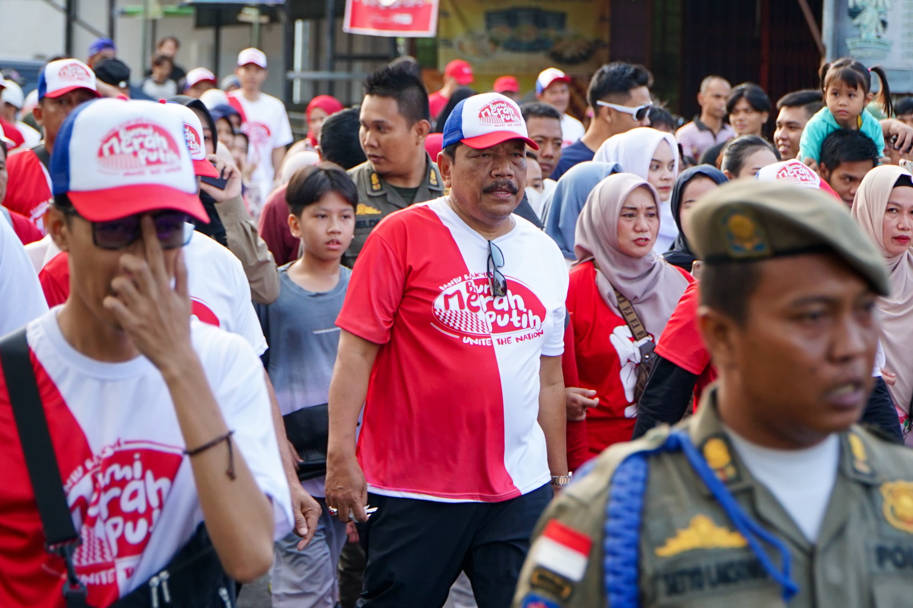 Jalan Sehat HUT Bank Bengkulu, Wagub Mian : Ajang Bumikan Merah Putih Bengkulu di Kancah Nasional