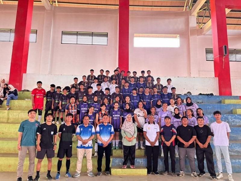 Wakil Bupati Seluma  Tutup Kejuaraan Futsal Gebu Minang Cup