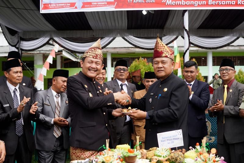 HUT Kecamatan Pino Raya, Setiap Desa Unjuk Gigi