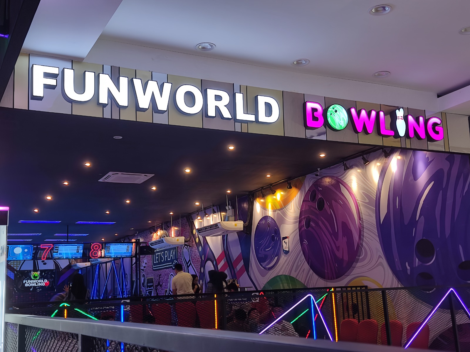 Cobain Funworld Bowling Pertama di Bengkulu, Bikin Liburanmu Makin Seru! 