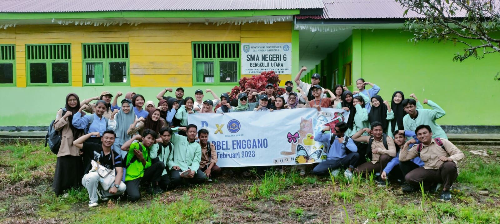 Antusias, Barbel Bengkulu Bimbing Siswa SMA 6  Enggano Belajar Bahasa Inggris