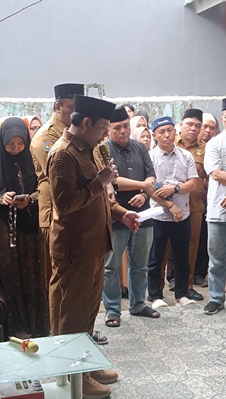 Dedy-Ronny  Hadiri Rumah Duka Kepala Bagian Protokol Setda Bengkulu