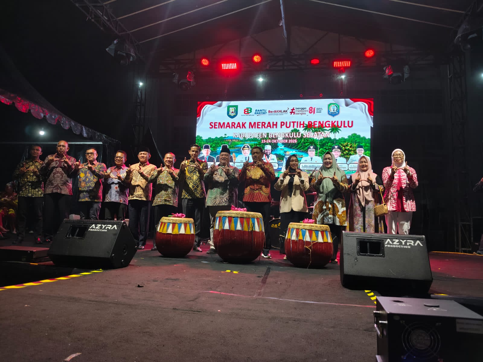 Pesona Gusril Pausi DI Bumi Tetangga: Disambut Bak Saudara, Dijuluki Bupati Tampan, Tunjukkan Kepedulian