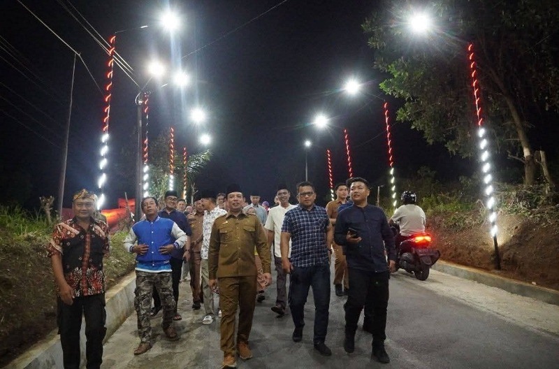 Penataan Lampu Jalan di Sukarami Ditinjau Walikota Bengkulu