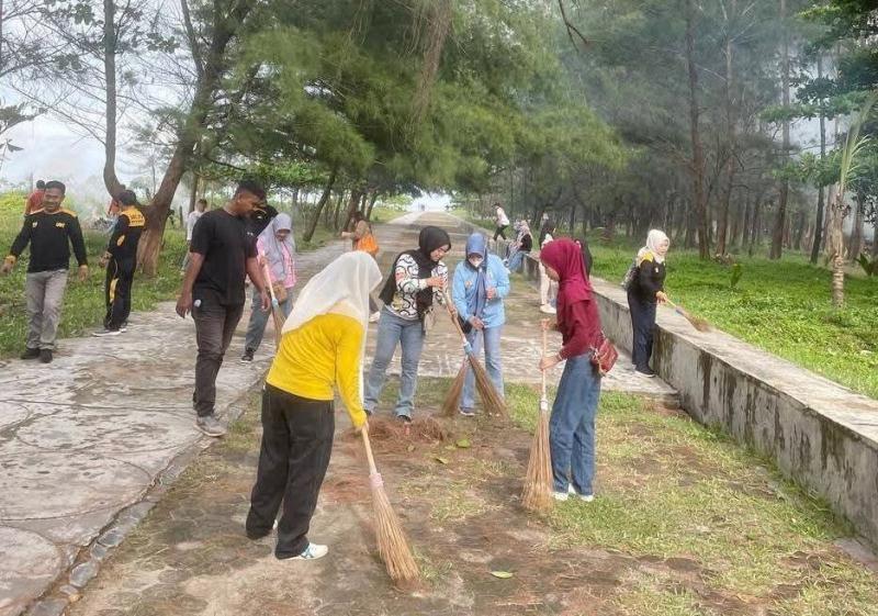Untuk Mempercantik Wajah Kota Bengkulu, Seluruh OPD  Bersemangat Jaga Kebersihan