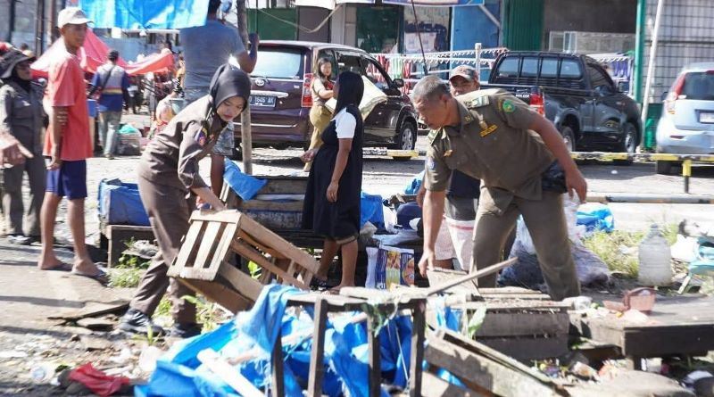 Semua PKL Diinstruksikan Masuk ke Dalam Area Pasar Panorama