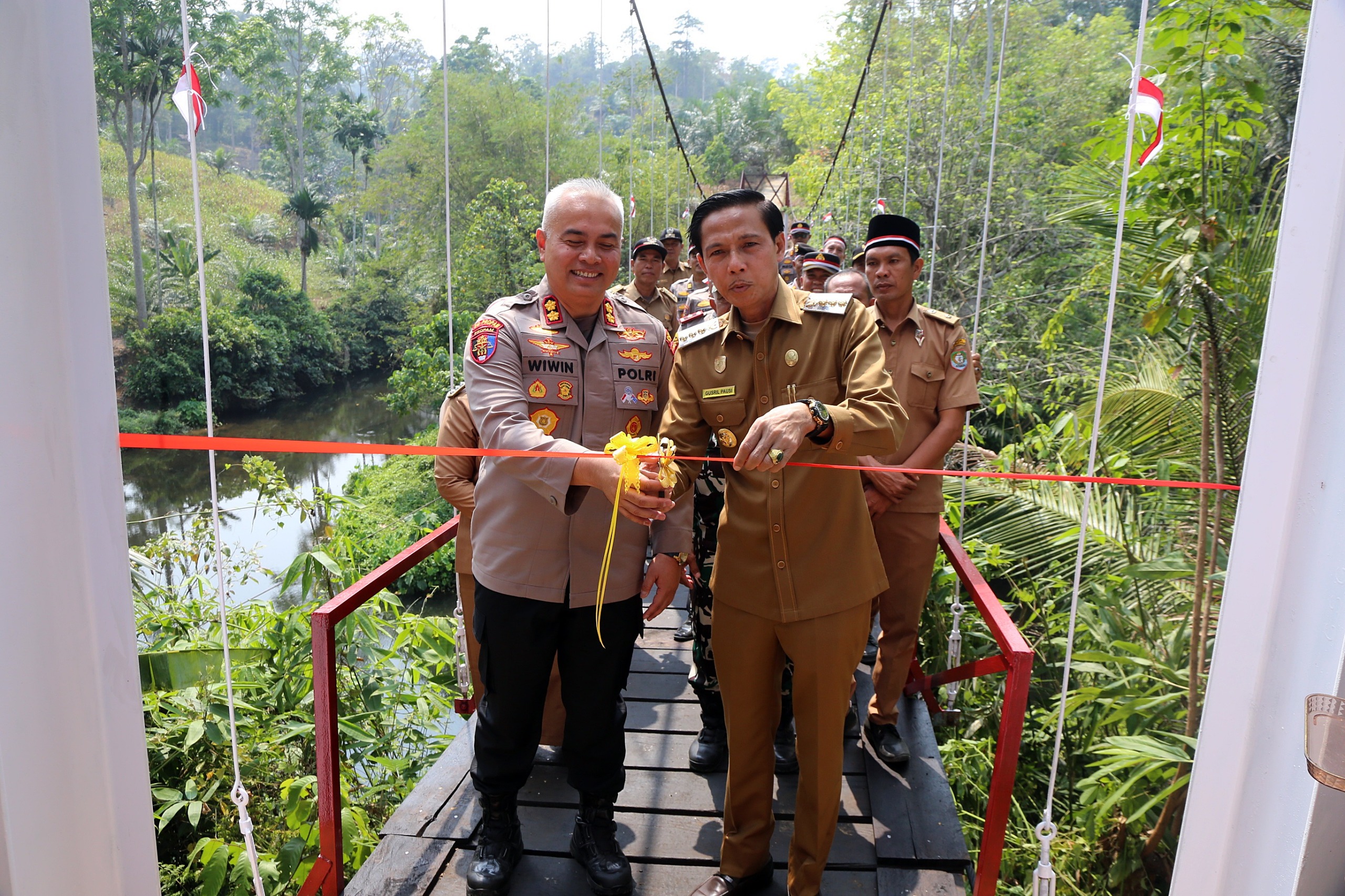 Jembatan Merah Putih Diresmikan, Akses Sentra Produksi di Kaur Kian Lancar
