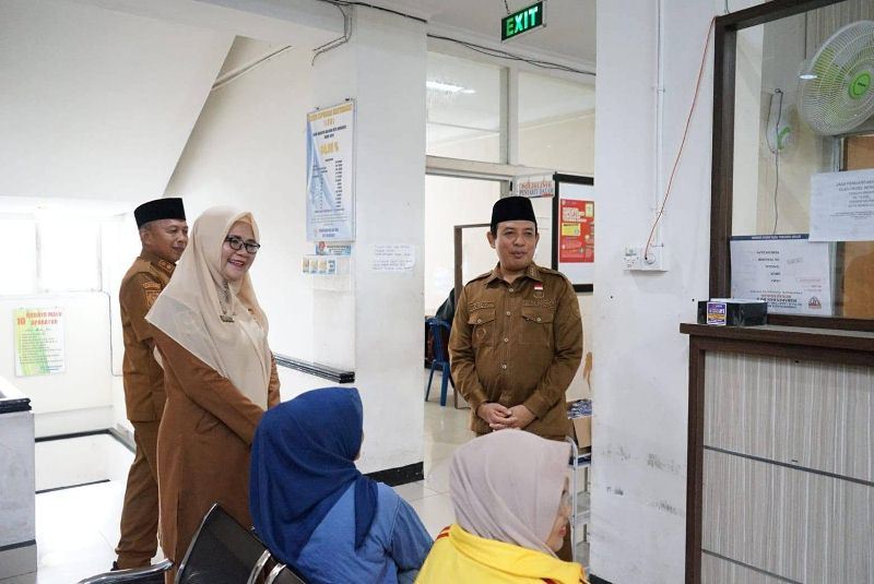 Hadiri Acara, Walikota Bengkulu Sempatkan Tanya  Kabar Pasien RSUD Harapan dan Doa