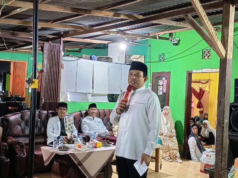 Takziah di Sumber Jaya, Walikota dan PJ Sekda Kota Bengkulu Serahkan Sertifikat 3 In 1