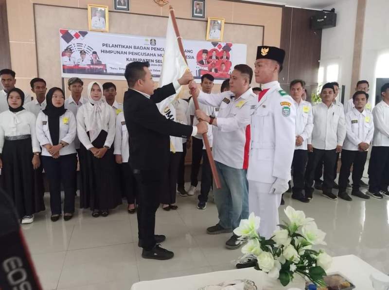 Pengurus Cabang  Himpunan Pengusaha Muda Indonesia Kabupaten  Seluma Dilantik, Ini Pesan Bupati