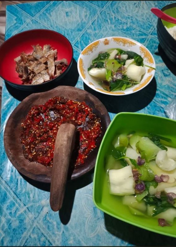 Tradisi Unik Sayur Bening Singkong: Memori Masa Kecil di Tanah Rantau