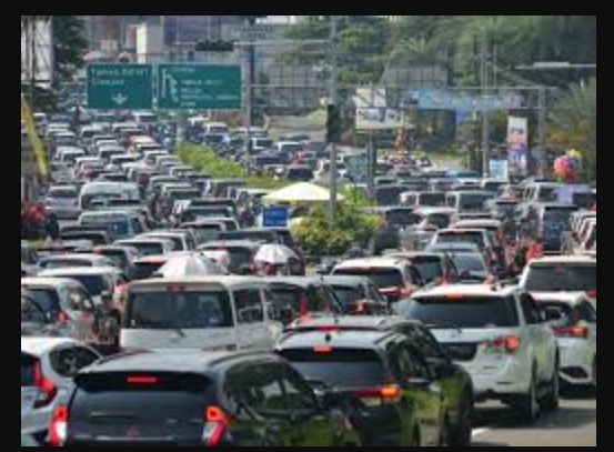 Kondisi Terkini Lalu Lintas Menuju Puncak, Megamendung Macet 