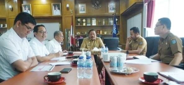 Bupati Mian Dorong Percepatan   Rencana Pembangunan Jalan di Enggano