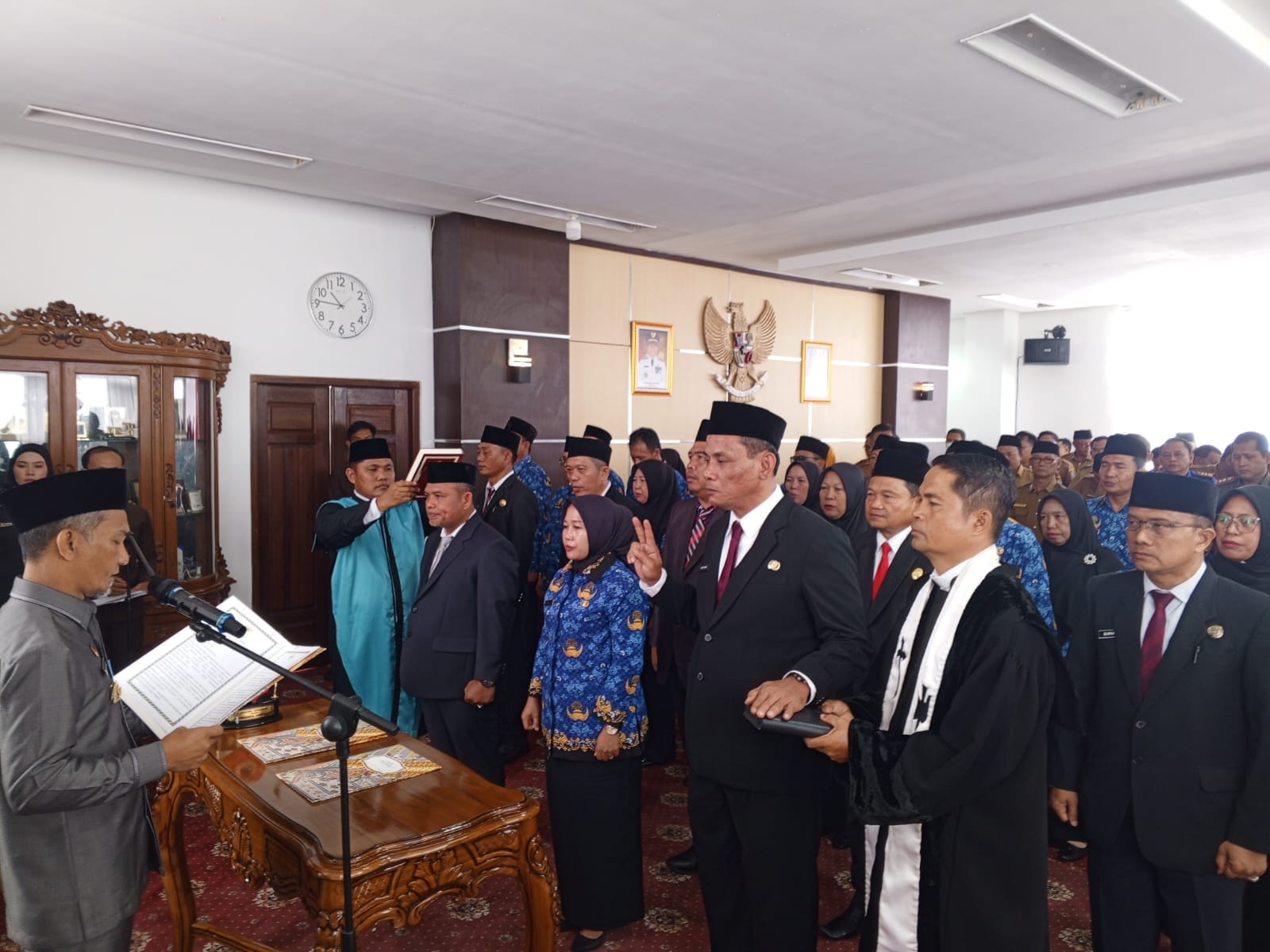 Wakil Bupati Kaur Abdul Hamid Lantik 32 Pejabat Eselon III dan IV, Tekankan Pentingnya Profesionalitas
