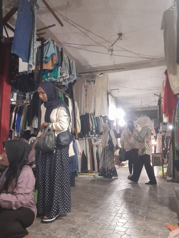 Berburu ‘Harta Karun’ di Panorama: Siasat Warga Lebaran Modis dengan Kantong Tipis