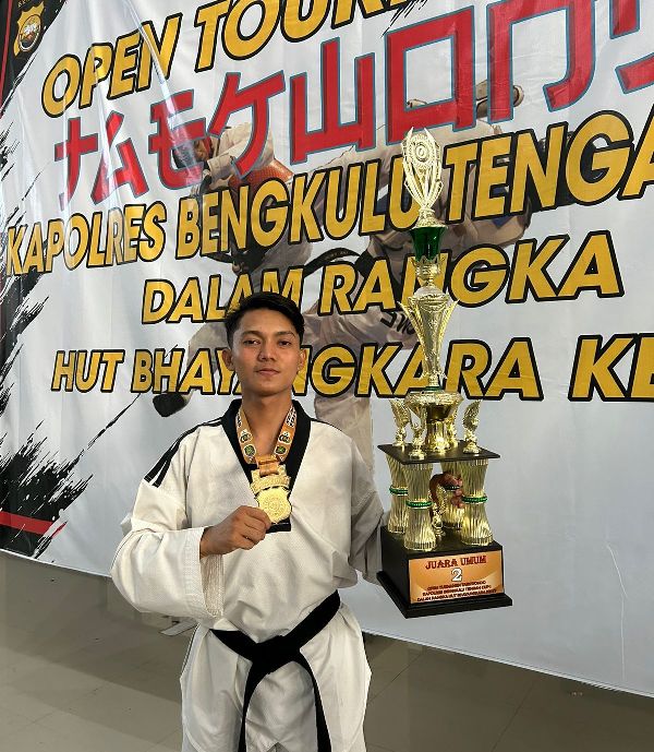 Bripda M Alfad Raih  Juara 1  Taekwondo di Bengkulu Tengah