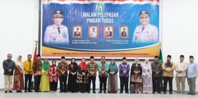 Walikota Bengkulu Lepas Pindah  Tugas Pejabat Tinggi di Pendopo Merah Putih