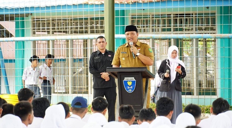 Wakil Walikota Bengkulu  Bangga jadi Alumni SMAN 2 