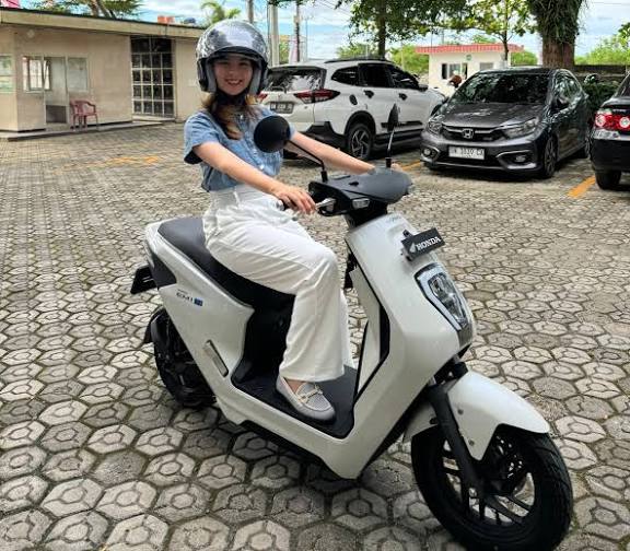 Era Motor Listrik: Cuma Sekadar Irit atau Benar-Benar Masa Depan?