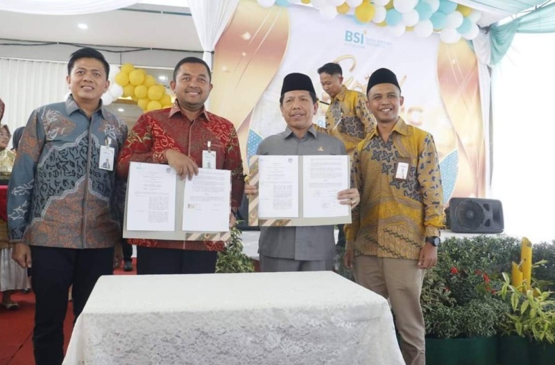 Sekda Seluma Lakukan Grand Opening KCP Bank Syariah Indonesia