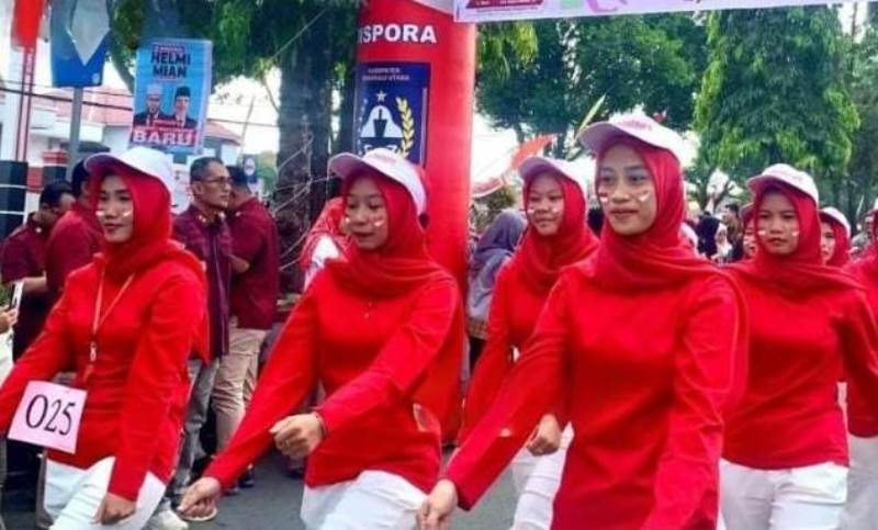 61 Regu Gerak Jalan Indah Warnai Kota Arga Makmur