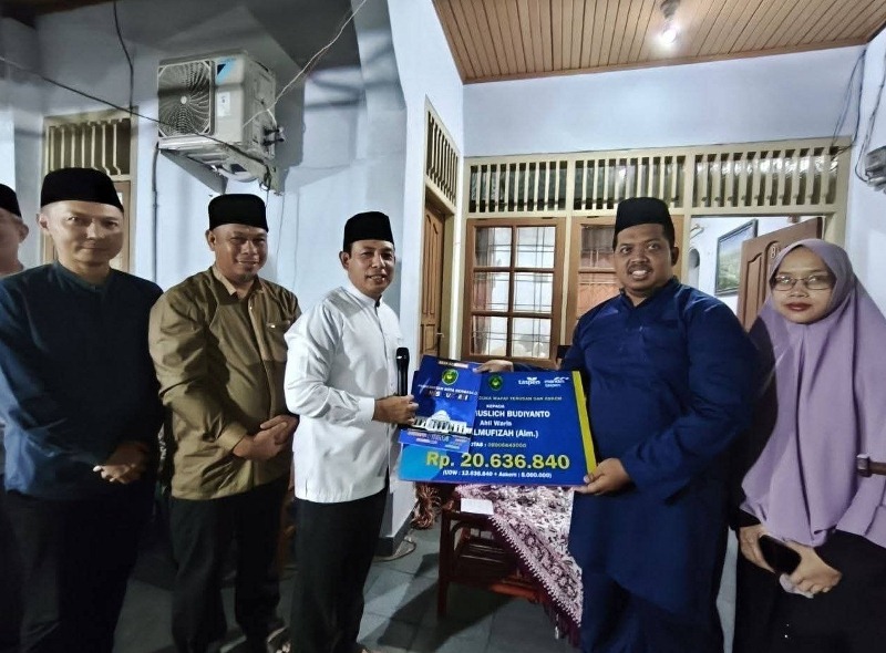 Walikota Bengkulu Takziah di  Rumah Warga  Kelurahan Jalan Gedang