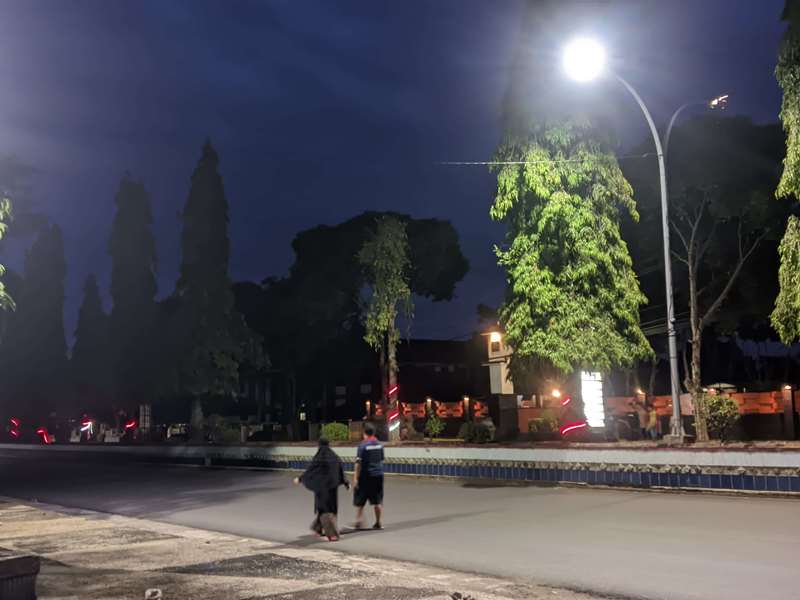 Setiap Pagi, Alun-Alun Rajo Malim Paduko Dipenuhi Langkah-Langkah Sehat Warga
