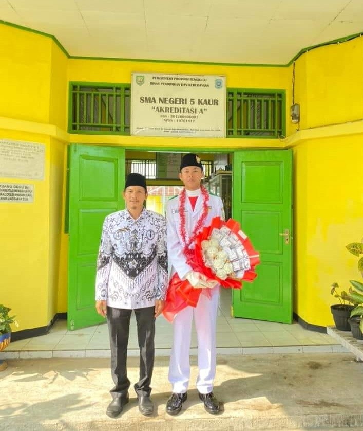 Ukir Sejarah di Istana Negara, Siswa SMA 5 Kaur Disambut Gubernur Bengkulu, Masyarakat Kaur Bersuka Cita