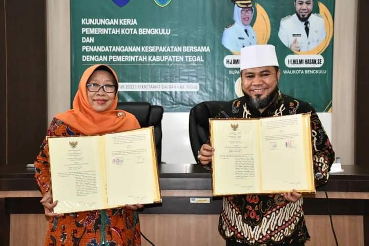 Walikota Bengkulu Teken MoU Bersama Pemkab Tegal