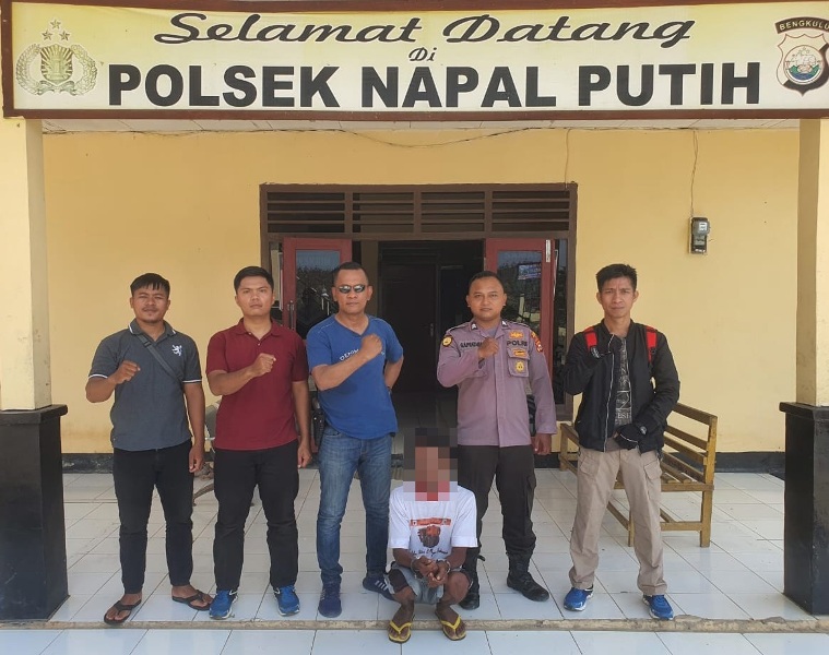 Heboh, Diduga Telah Berbuat Cabul dengan Anaknya, Polsek   Napal Putih Amankan Ayah Kandung