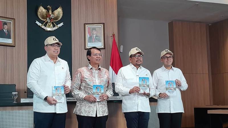 Pemerintah Indonesia Luncurkan Buku Saku Nol Persen