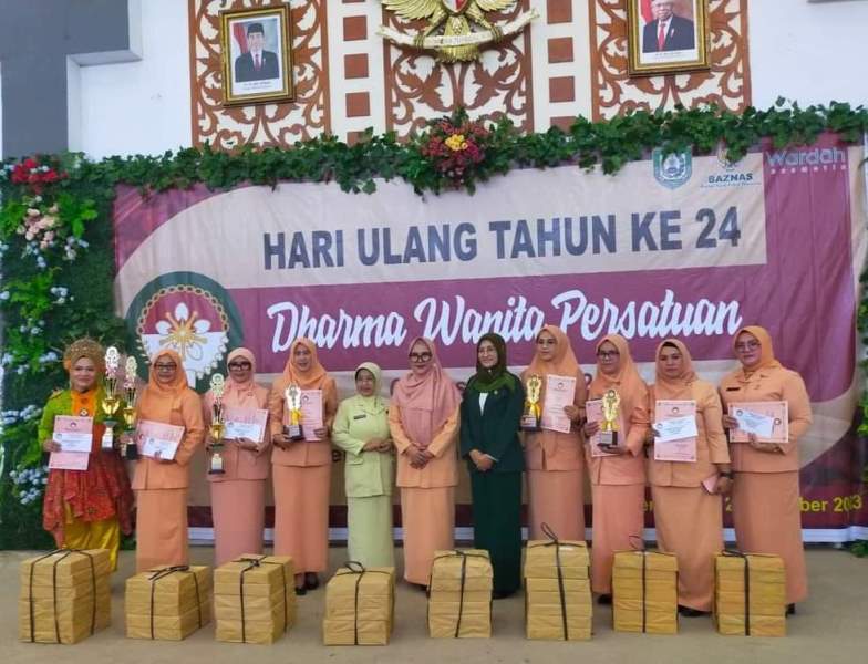 Dharma Wanita Persatuan  Seluma Raih Juara Favorit II Tari Kreasi