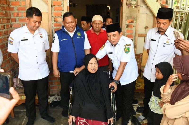 Walikota Bengkulu Berikan Cahaya Harapan kepada  Ibu Asma