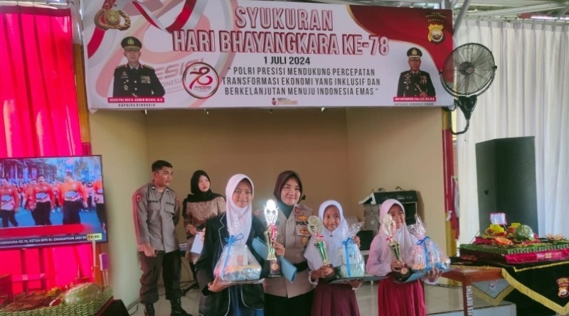 Membanggakan,  Siswi MTs Qaryatul Jihad Raih Juara 1 Lomba Cipta Puisi se-Kabupaten Bengkulu Tengah