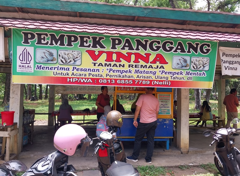 Laris Manis, Pempek Panggang Vinna Sudah Buka Cabang di Lingkar Barat