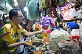 Ini Tempat Oleh-Oleh Yang Harus Dikunjungi Saat Liburan Ke Surabaya-Malang, Pasar Genteng Salah Satu Tempatnya