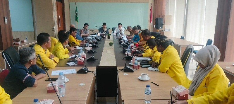 Beasiswa Kuliah Gratis Terhenti, Perangkat Desa  Mengadu ke DPRD Provinsi Bengkulu