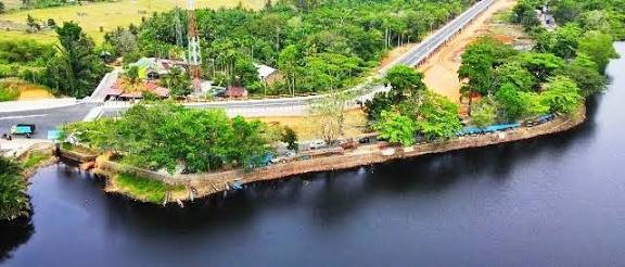 Pesona Tersembunyi Danau Dendam Tak Sudah: Legenda di Balik Ketenangan