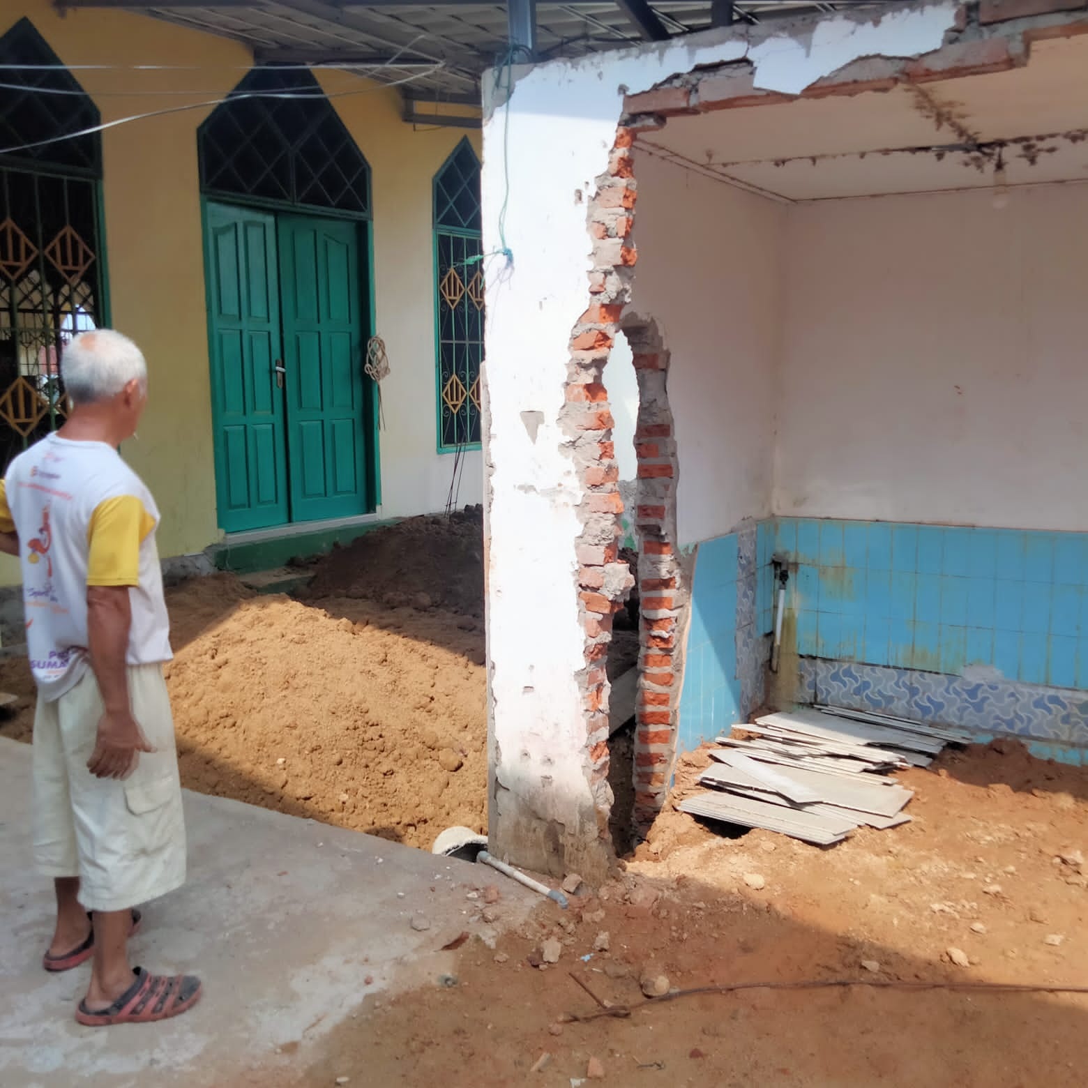 Masjid   Muttaqin Padang Nangka Butuh Bantuan Donatur 